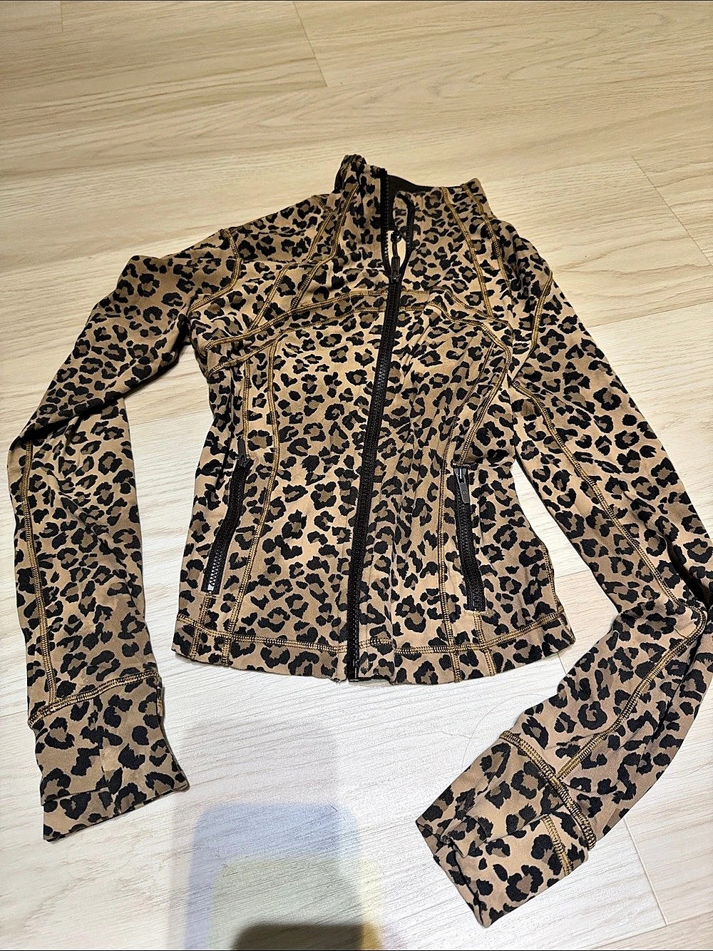 Lululemon Define Cropped Jacket *Nulu Leopard Print